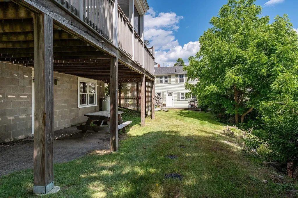 27 Government Street Kittery ME 03904