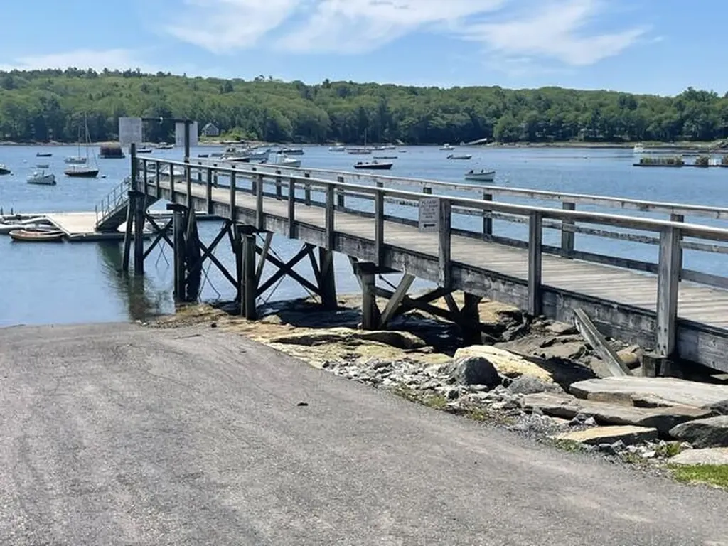 1500 State Route 32 Bristol ME 04564