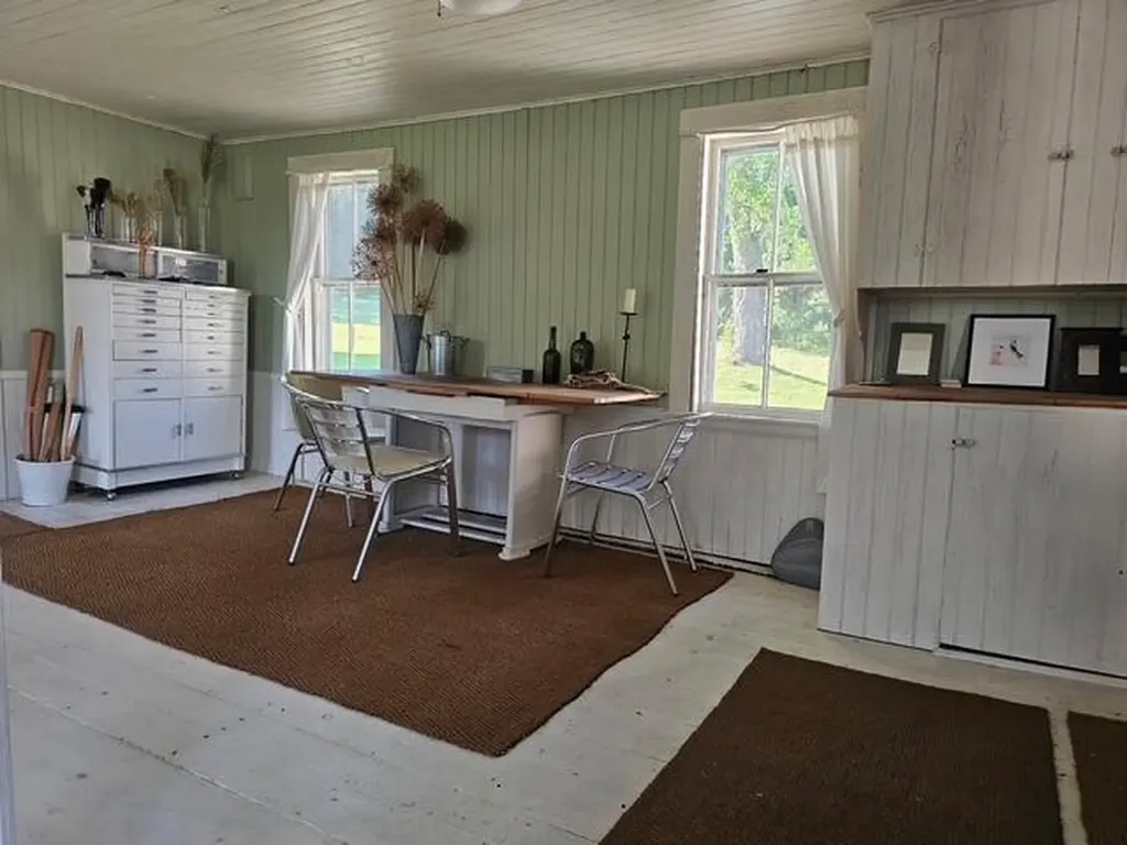 1500 State Route 32 Bristol ME 04564