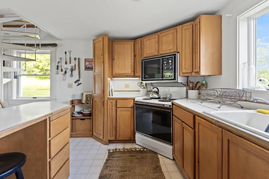 1500 State Route 32 Bristol ME 04564