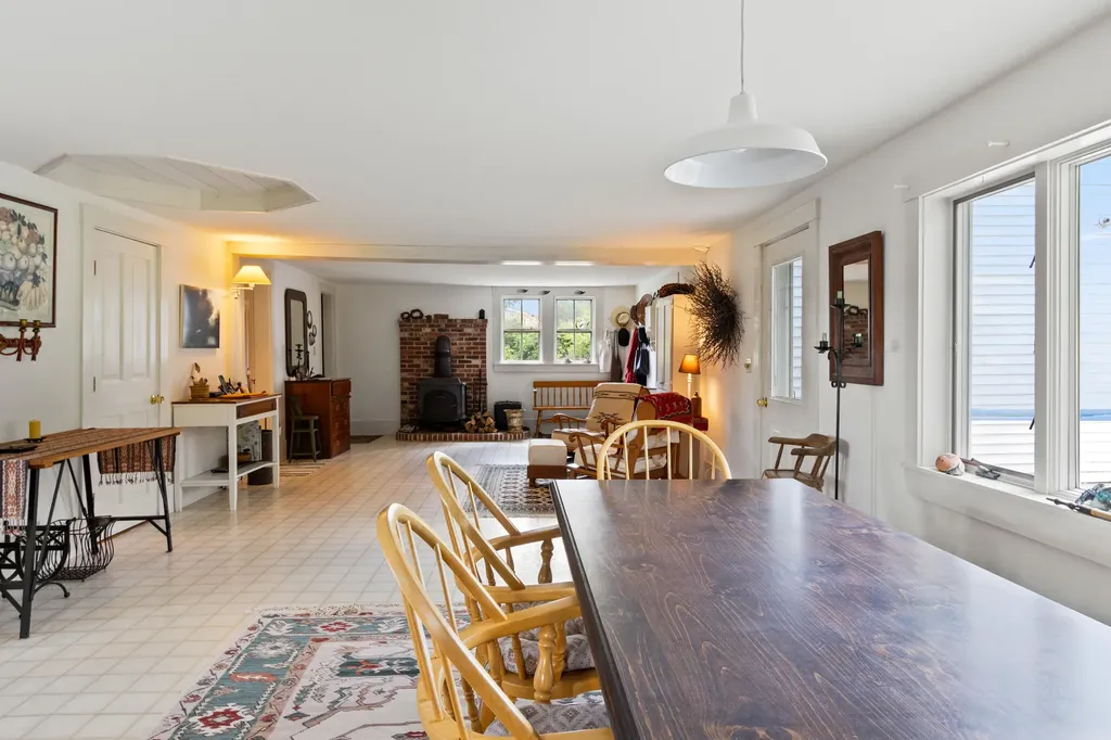 1500 State Route 32 Bristol ME 04564