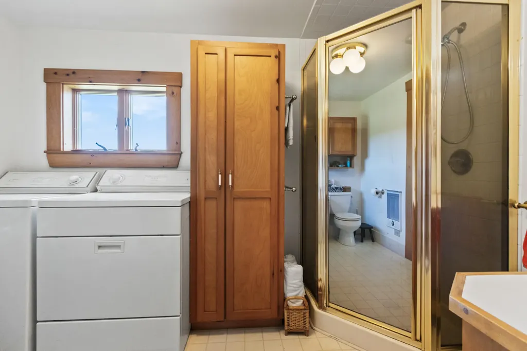 1500 State Route 32 Bristol ME 04564