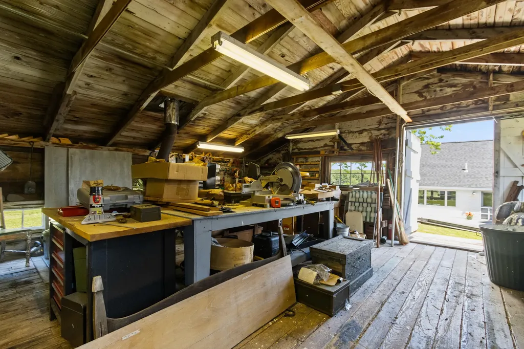 1500 State Route 32 Bristol ME 04564