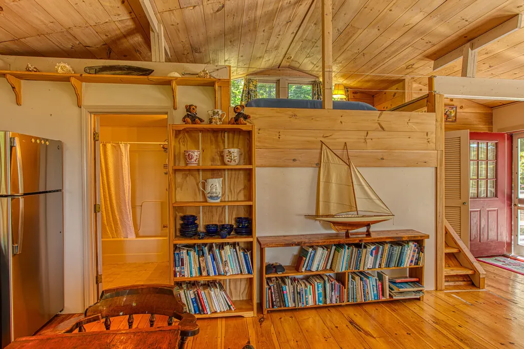 87 Crest Avenue Boothbay Harbor ME 04538