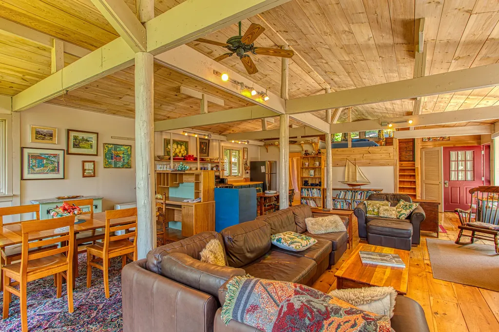 87 Crest Avenue Boothbay Harbor ME 04538