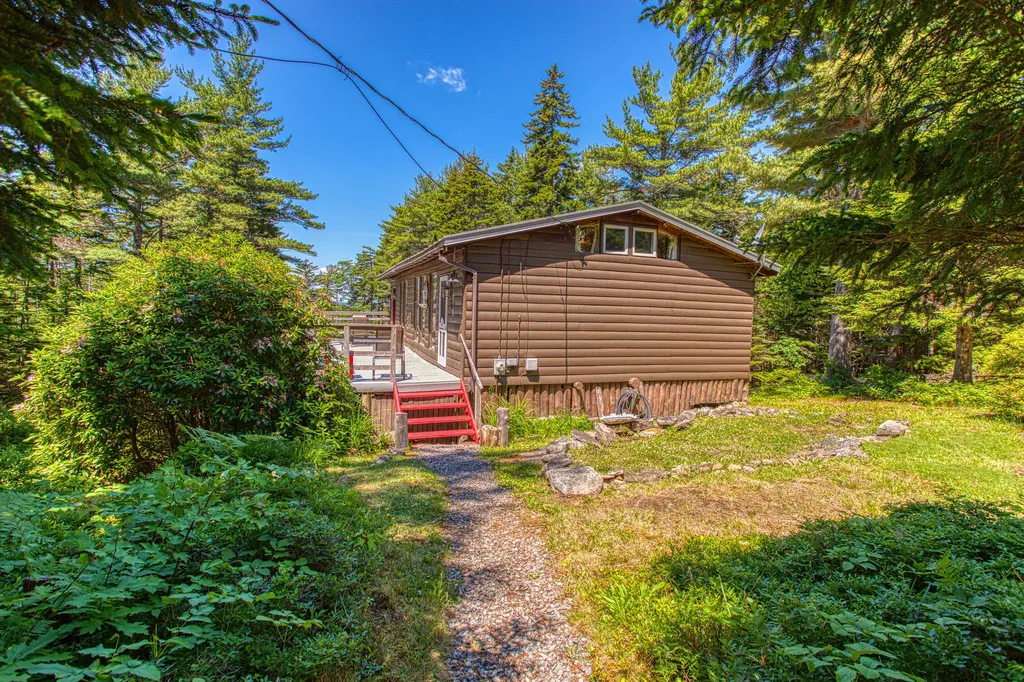 87 Crest Avenue Boothbay Harbor ME 04538