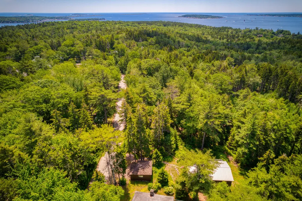 87 Crest Avenue Boothbay Harbor ME 04538