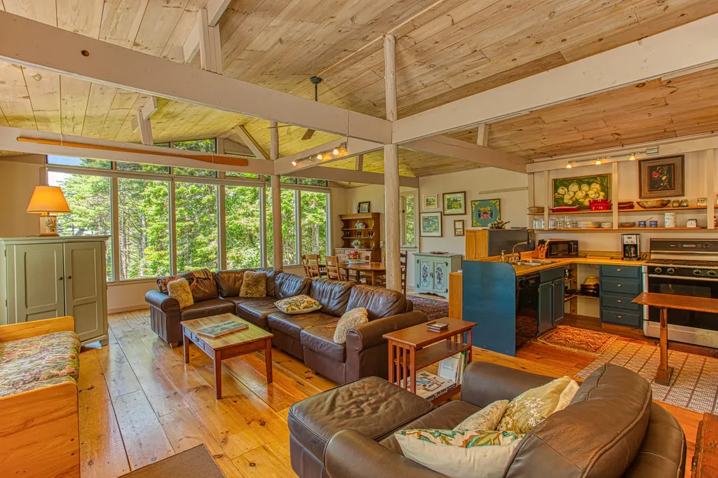 87 Crest Avenue Boothbay Harbor ME 04538