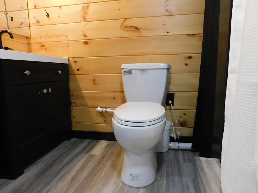 11 Deal Drive Sabattus ME 04280