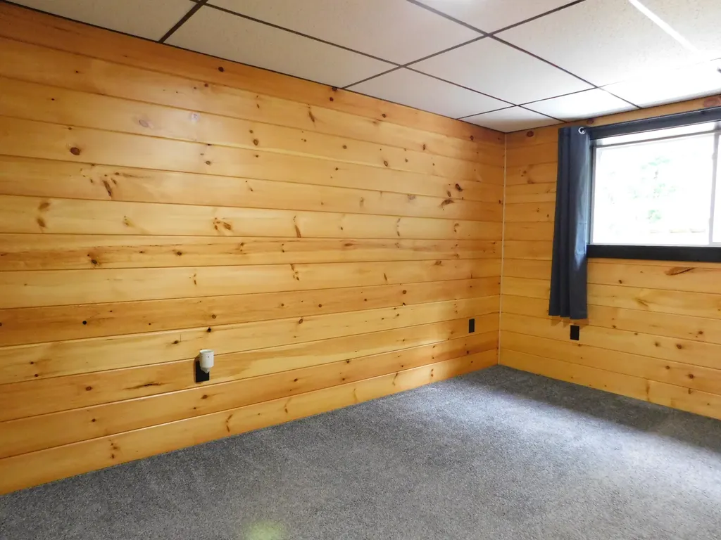 11 Deal Drive Sabattus ME 04280
