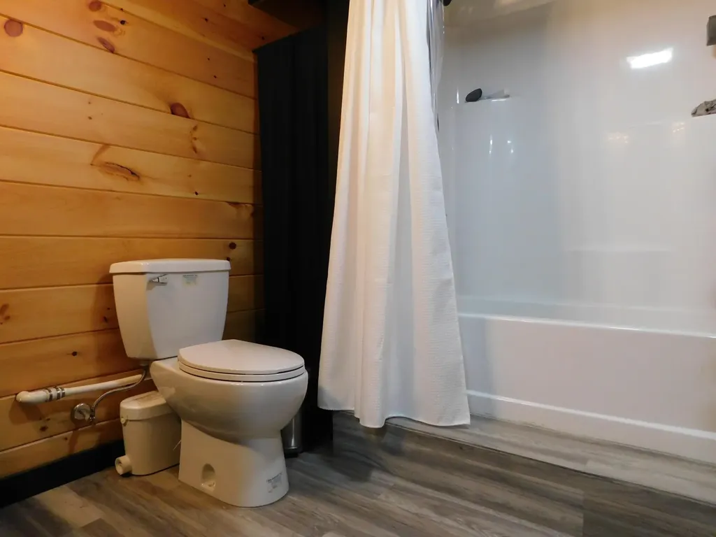 11 Deal Drive Sabattus ME 04280