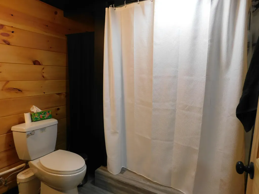 11 Deal Drive Sabattus ME 04280