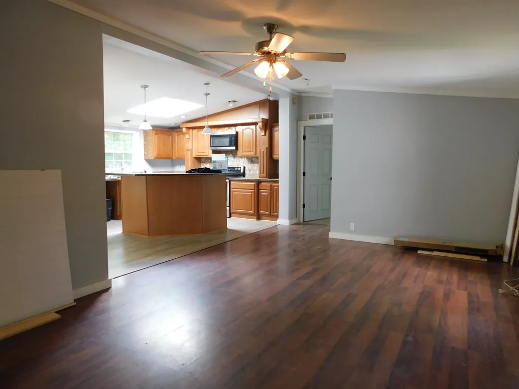 11 Deal Drive Sabattus ME 04280
