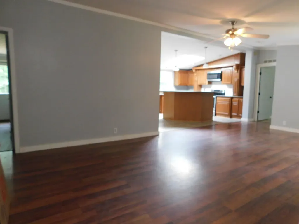 11 Deal Drive Sabattus ME 04280