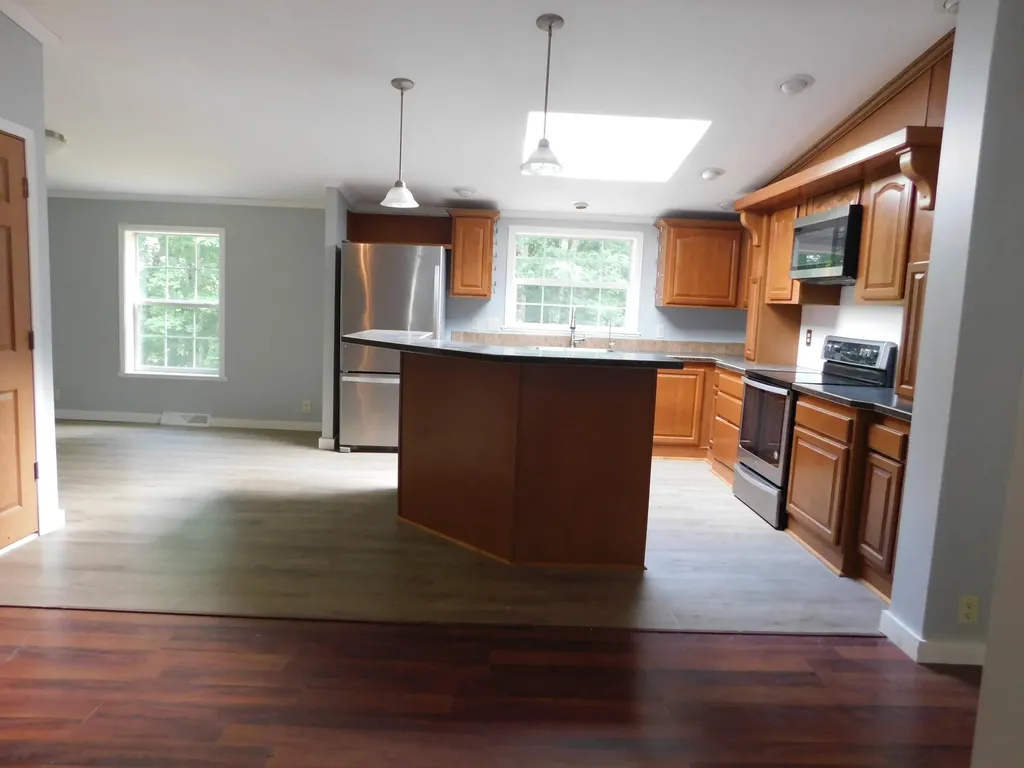 11 Deal Drive Sabattus ME 04280