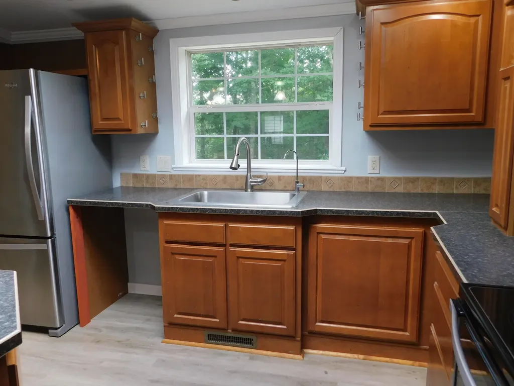 11 Deal Drive Sabattus ME 04280