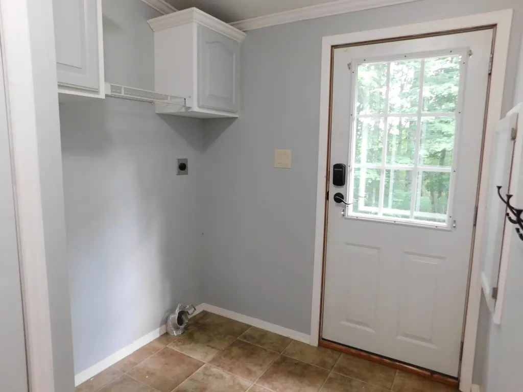 11 Deal Drive Sabattus ME 04280