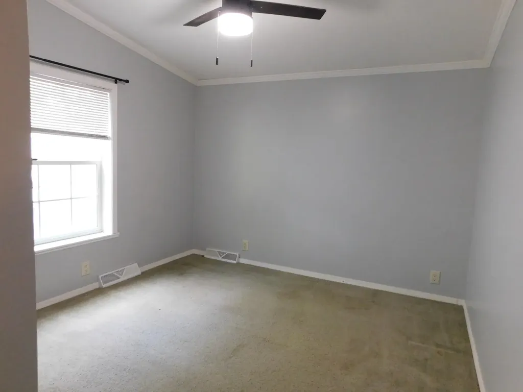 11 Deal Drive Sabattus ME 04280