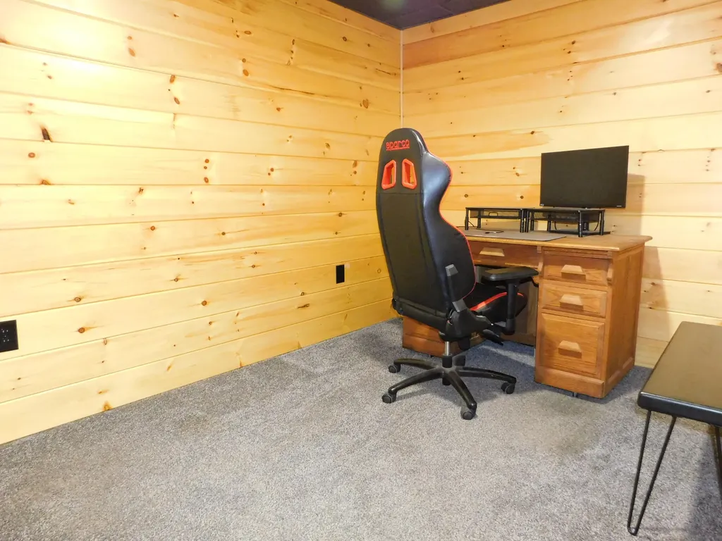 11 Deal Drive Sabattus ME 04280