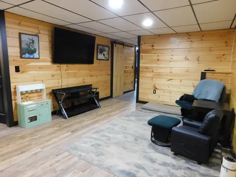 11 Deal Drive Sabattus ME 04280