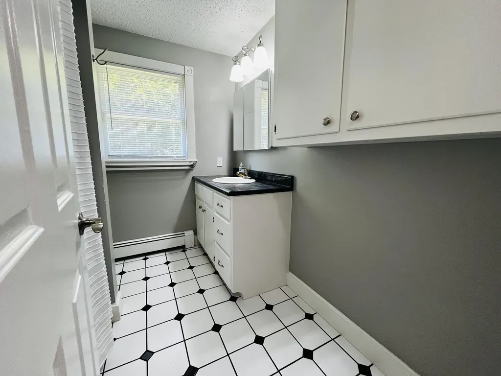 30 Meadow Brook Drive Belgrade ME 04917