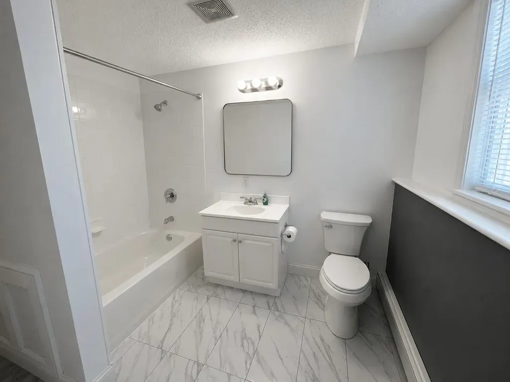 30 Meadow Brook Drive Belgrade ME 04917