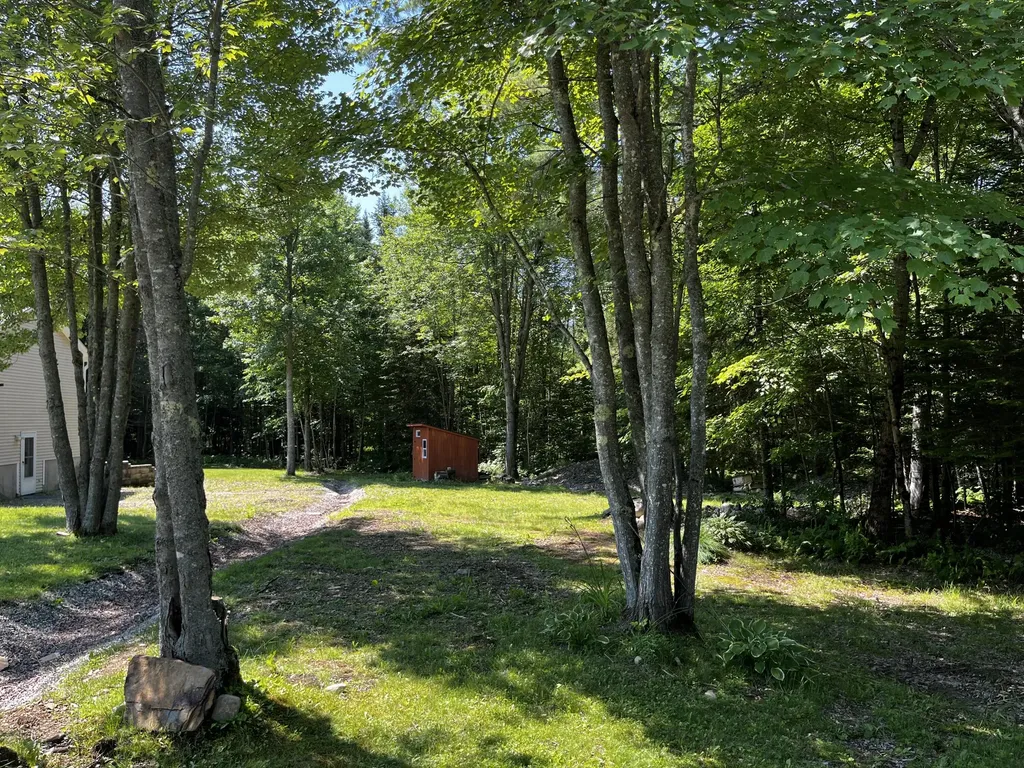 30 Meadow Brook Drive Belgrade ME 04917