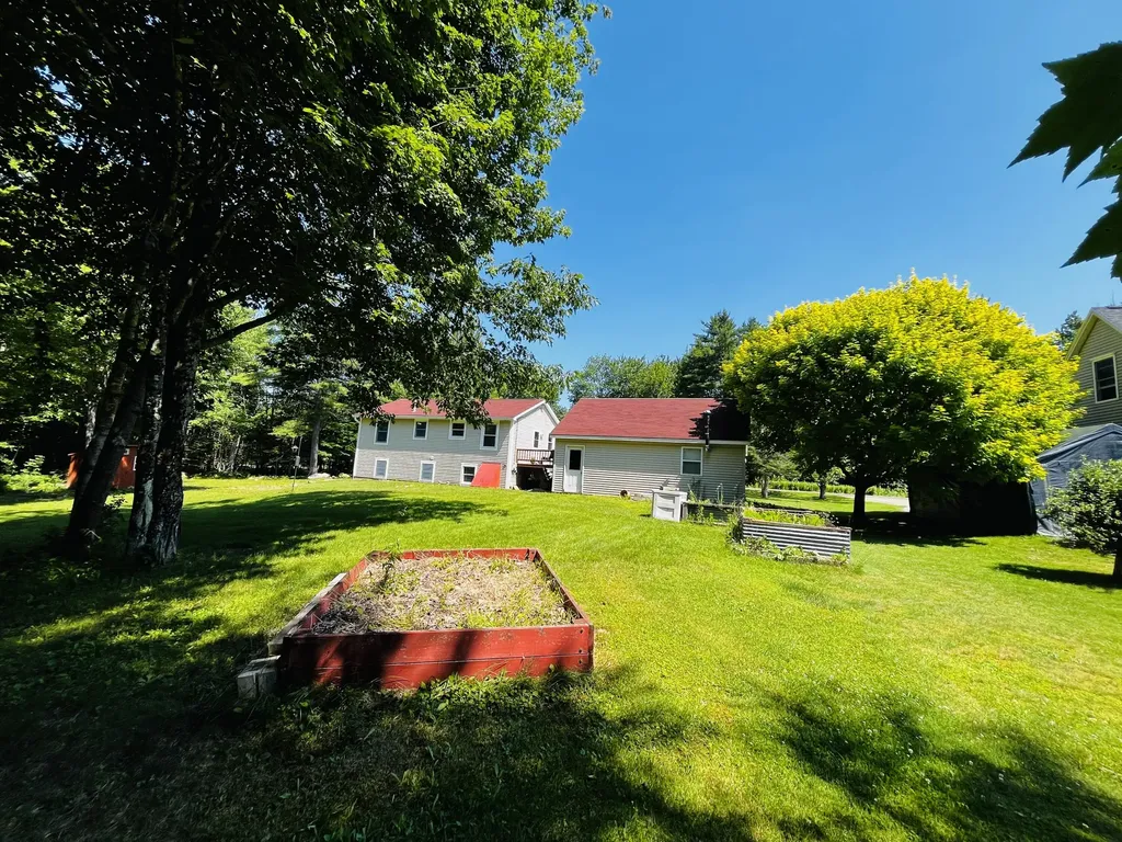 30 Meadow Brook Drive Belgrade ME 04917