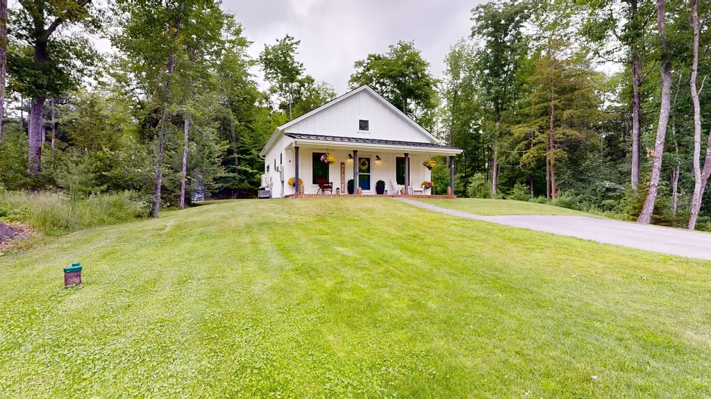 9 Evergreen Lane Richmond ME 04357