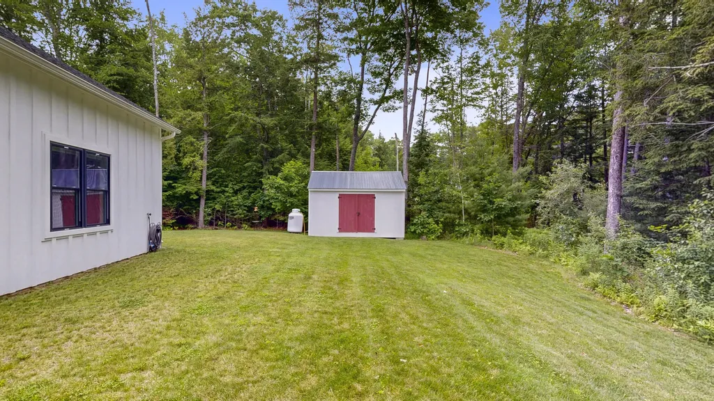 9 Evergreen Lane Richmond ME 04357