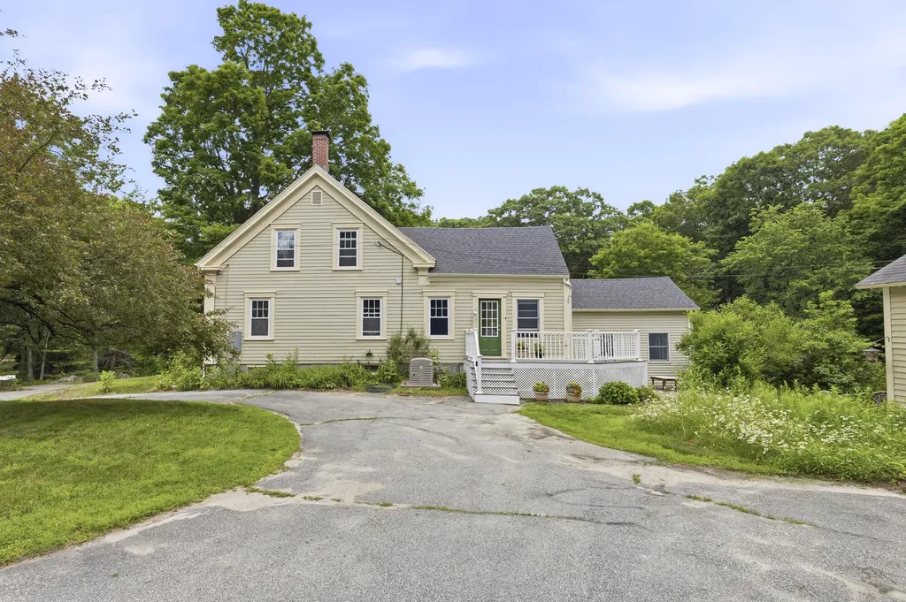 76 Depot Road Gray ME 04039