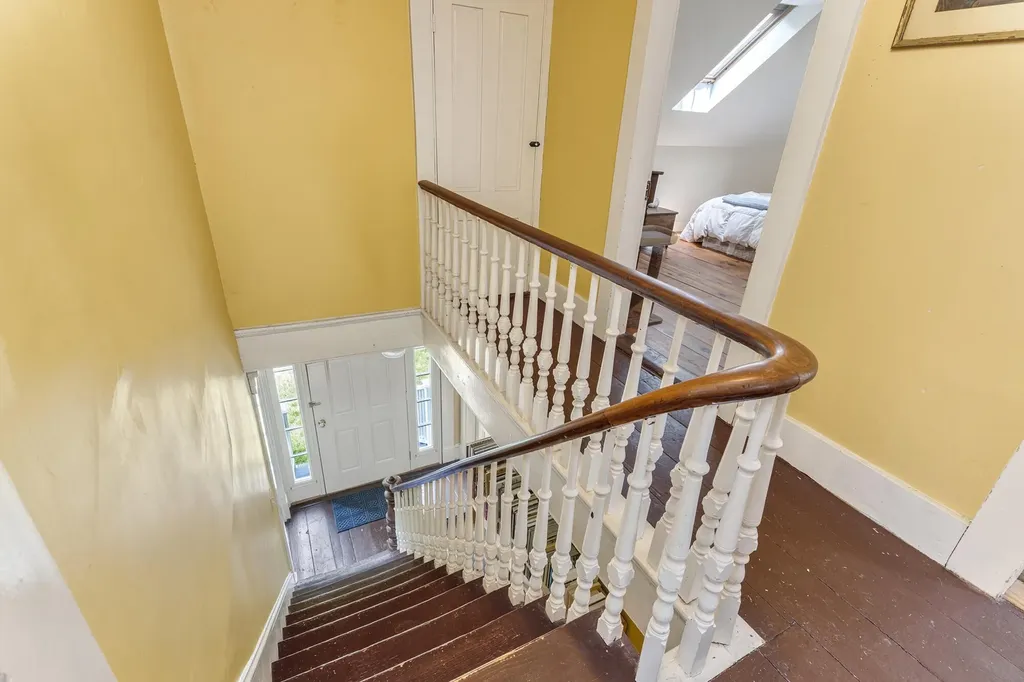 76 Depot Road Gray ME 04039