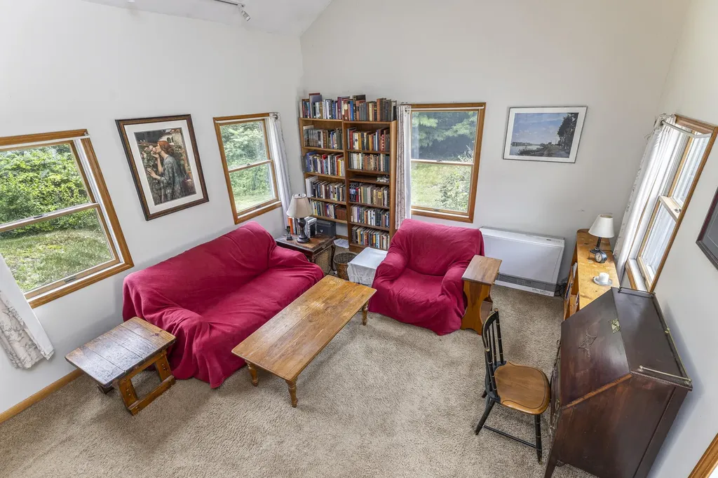 76 Depot Road Gray ME 04039