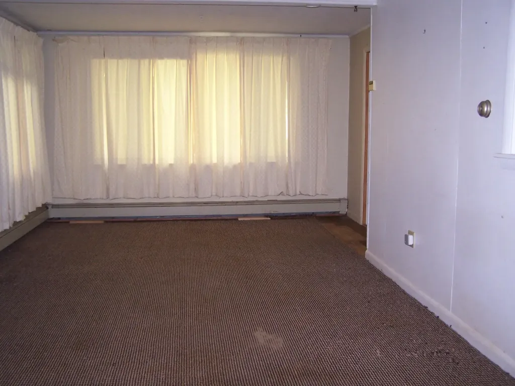 83 Elmwood Road Auburn ME 04210
