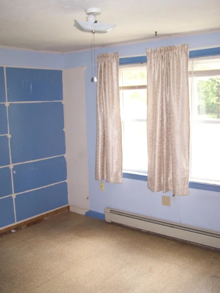 83 Elmwood Road Auburn ME 04210