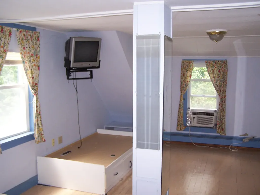 83 Elmwood Road Auburn ME 04210