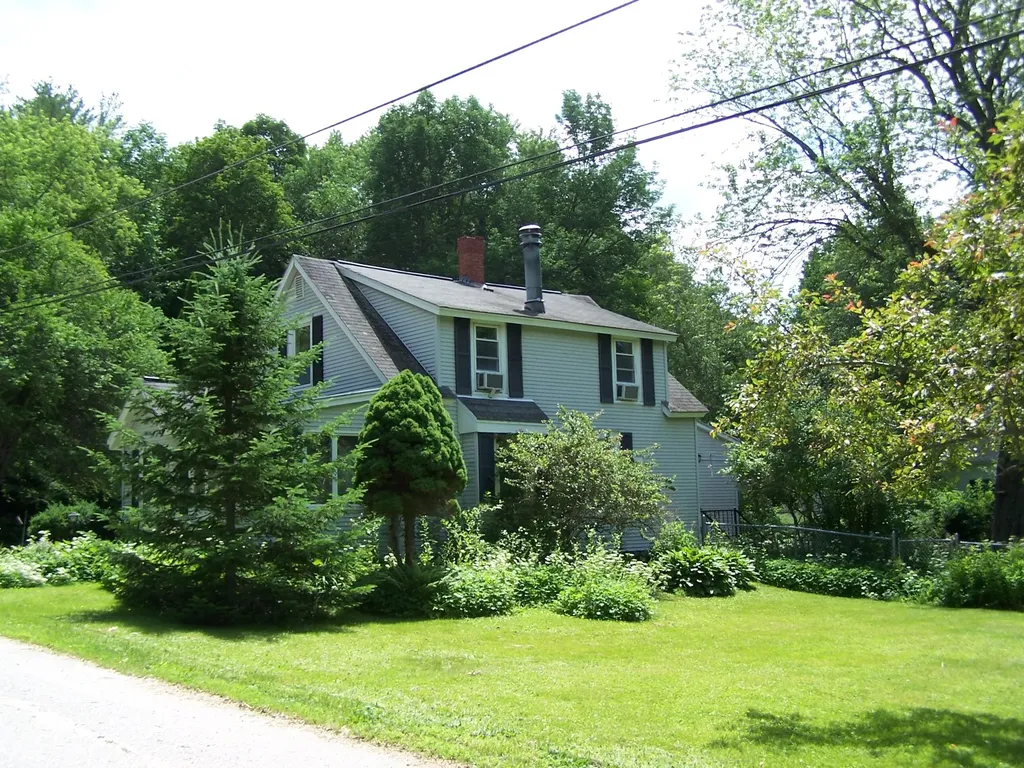 83 Elmwood Road Auburn ME 04210