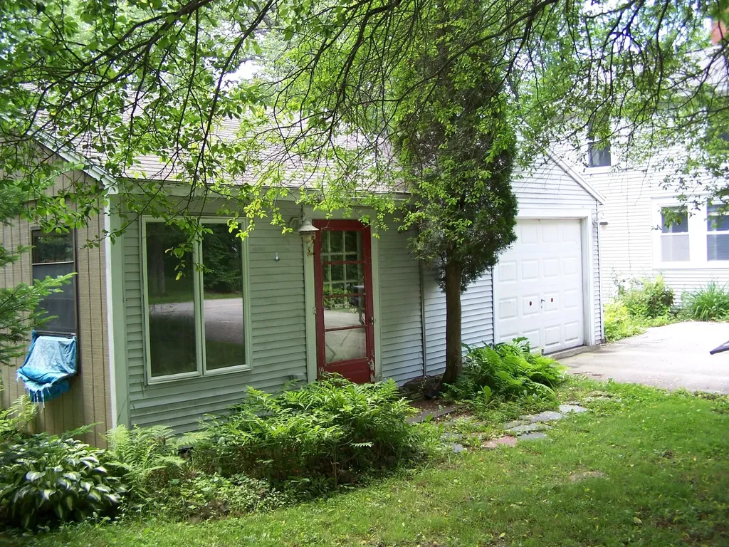 83 Elmwood Road Auburn ME 04210