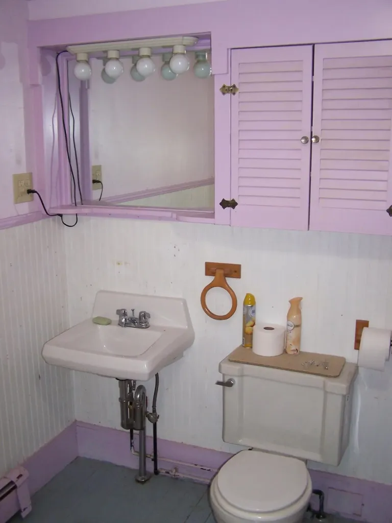 83 Elmwood Road Auburn ME 04210