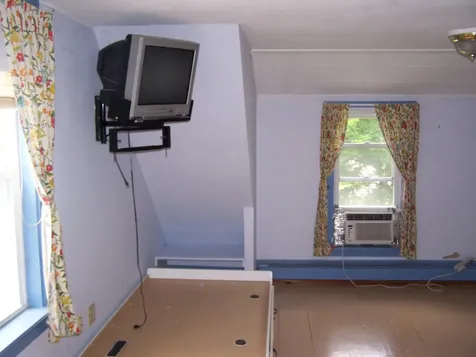 83 Elmwood Road Auburn ME 04210
