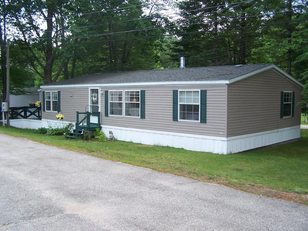 3 Fir Drive Norway ME 04268