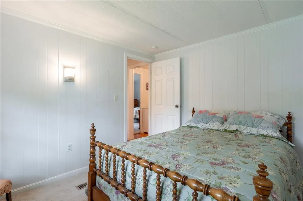 166 Washington Street Camden ME 04843