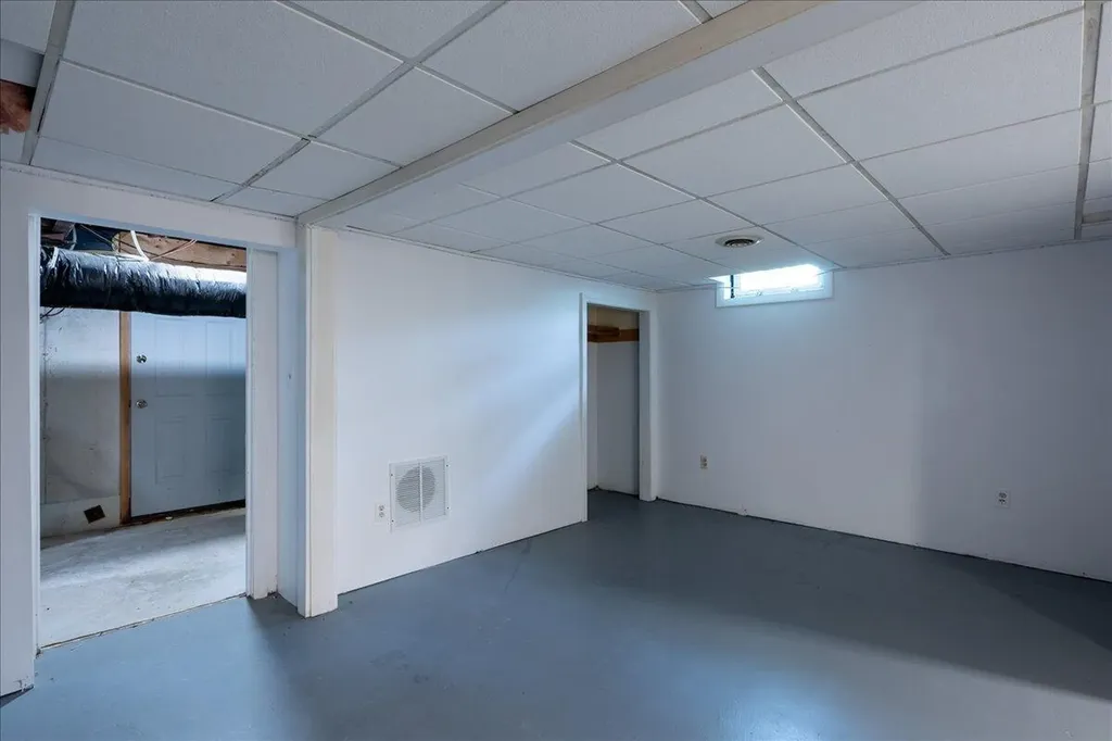166 Washington Street Camden ME 04843