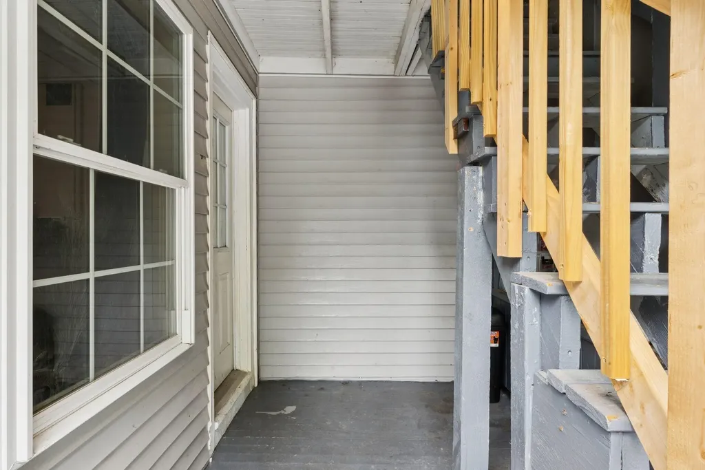 71 Warren Avenue Lewiston ME 04240
