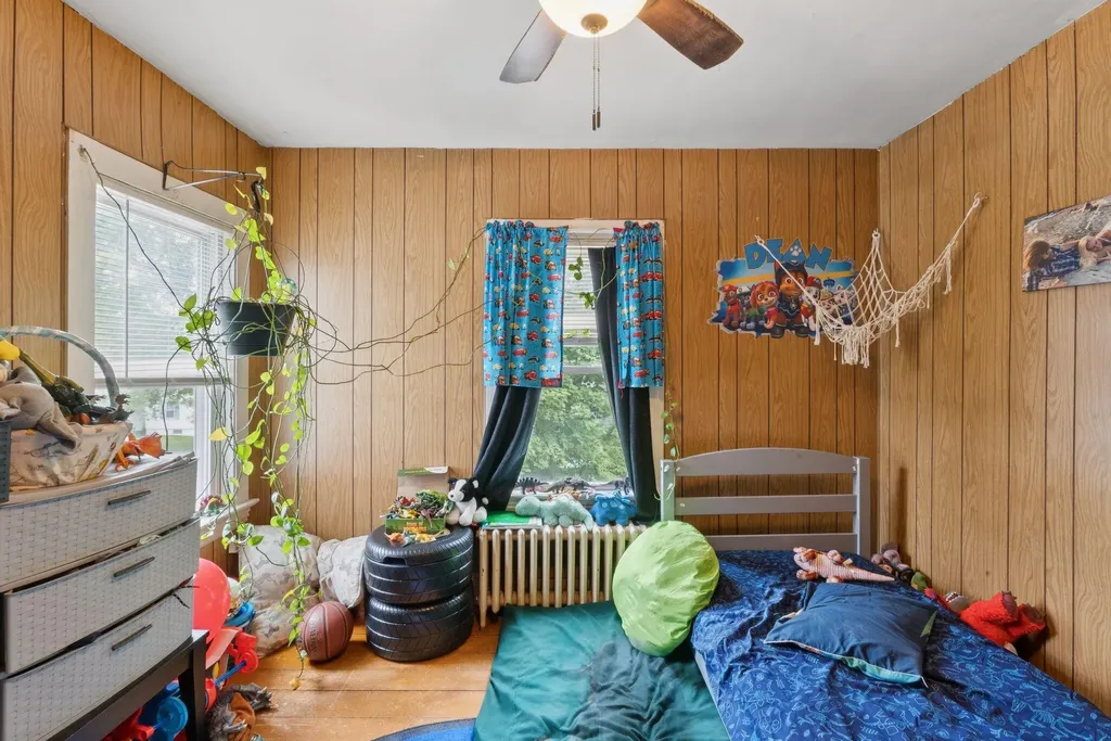 71 Warren Avenue Lewiston ME 04240