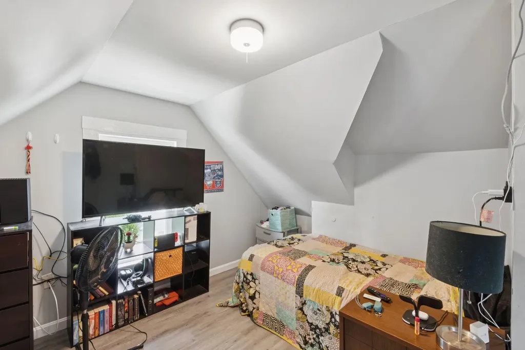 71 Warren Avenue Lewiston ME 04240