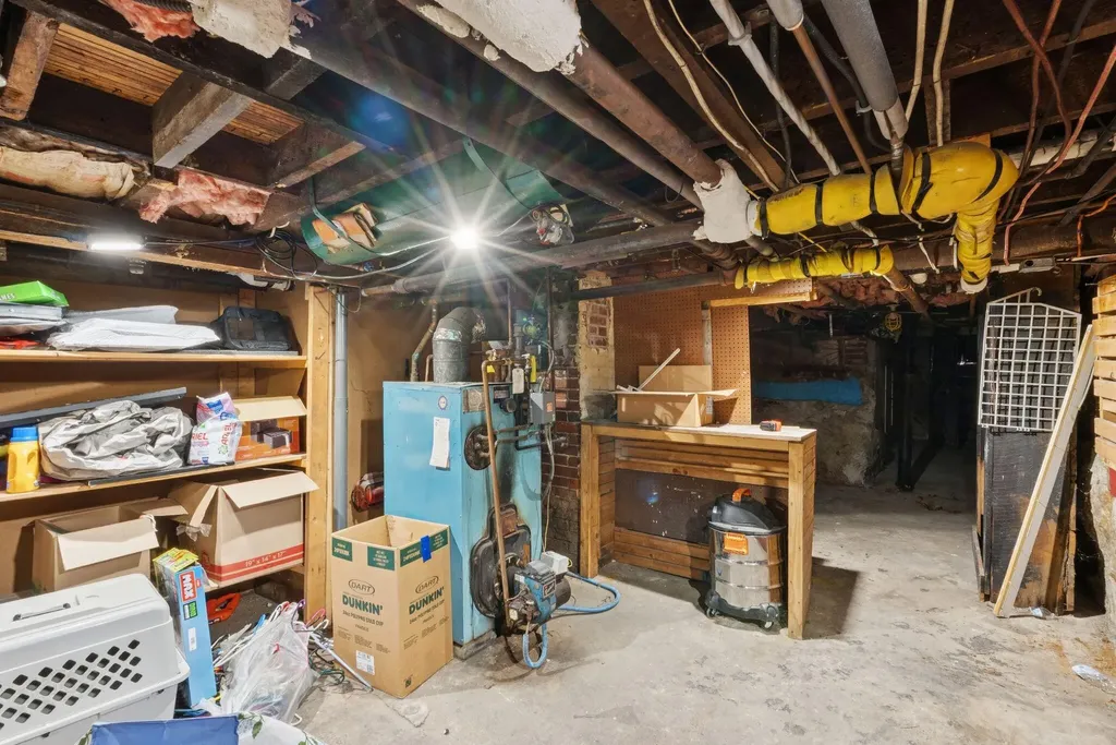 71 Warren Avenue Lewiston ME 04240