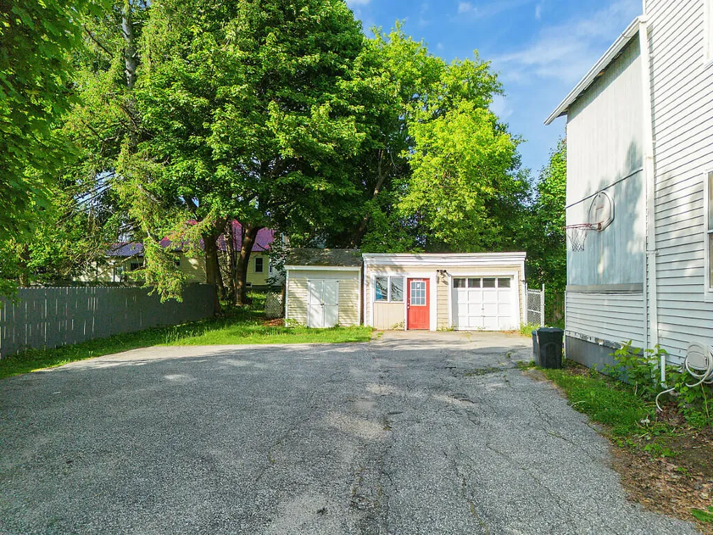 71 Warren Avenue Lewiston ME 04240