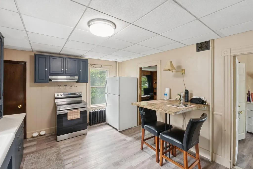 71 Warren Avenue Lewiston ME 04240