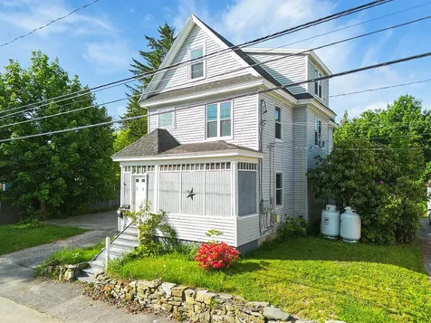 71 Warren Avenue Lewiston ME 04240